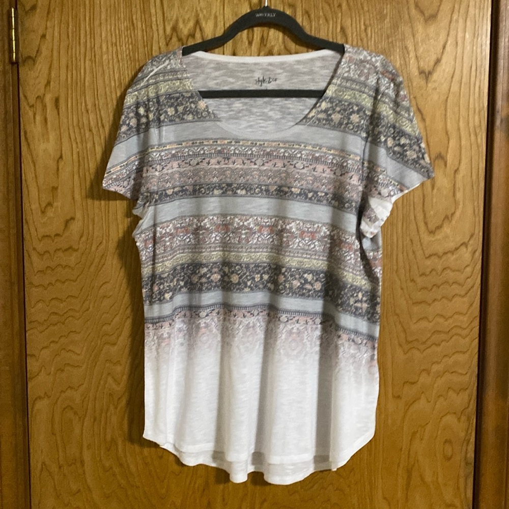 Style &Co Large Grey Floral Round Neck excellent condition